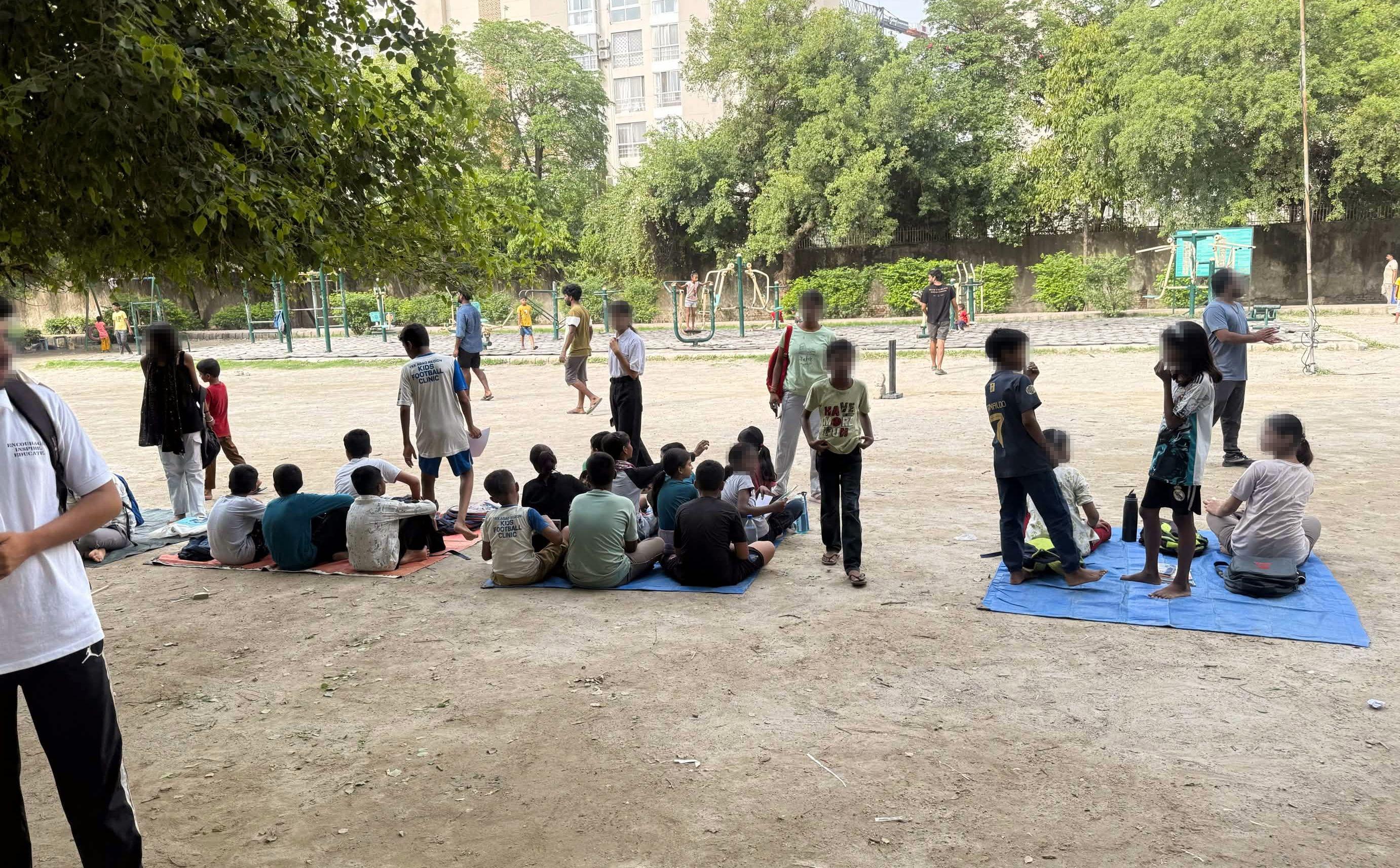 learning-delhi-logos-circle.jpg